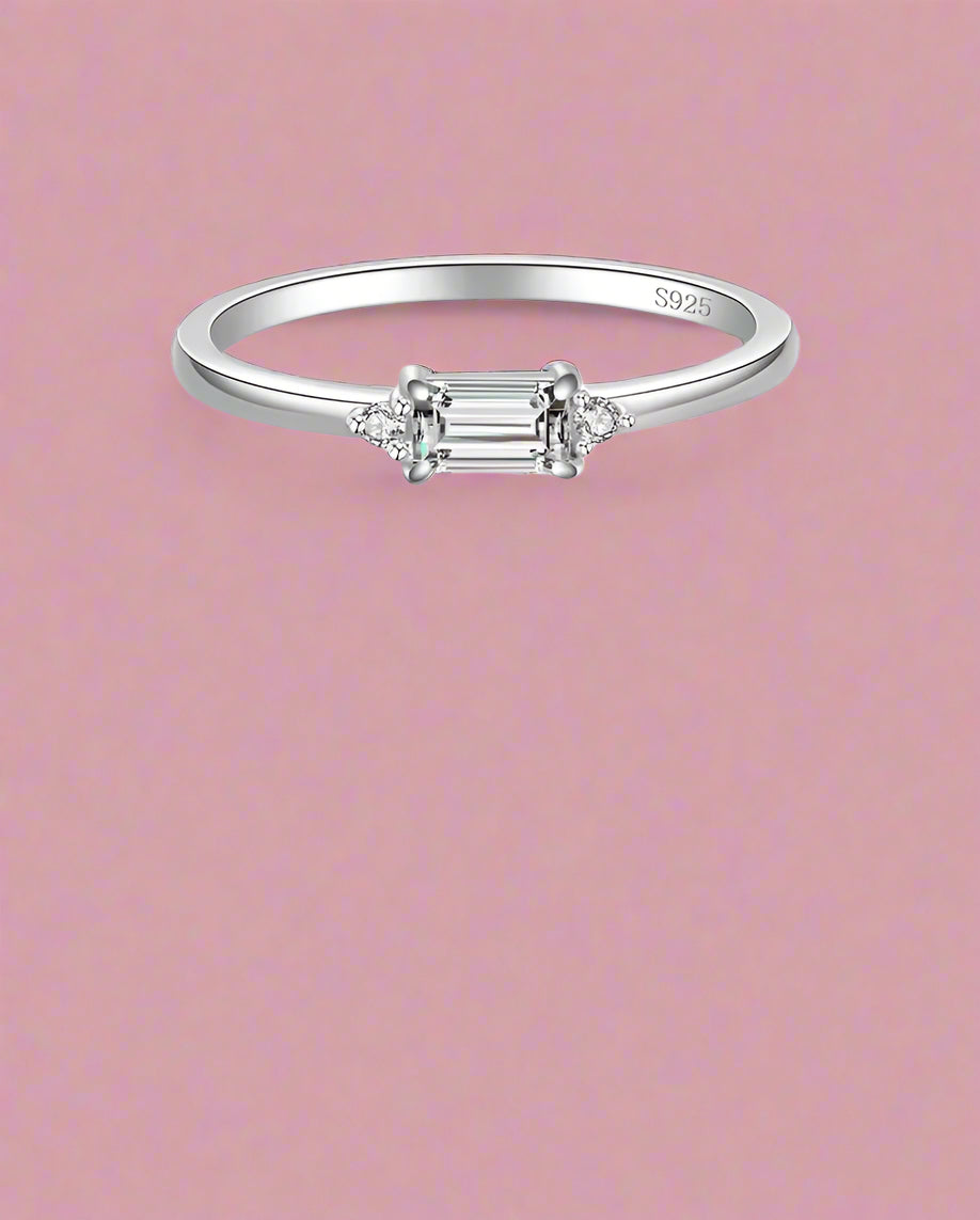 Minimaliste silver ring